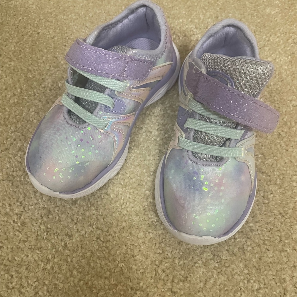 Brand new Toddler Girls 8 Purple sneakers